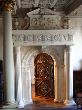 Porte provenant du château de Chambord
