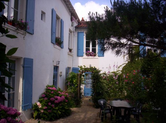 Maison rénovée du 17 °SIECLE
