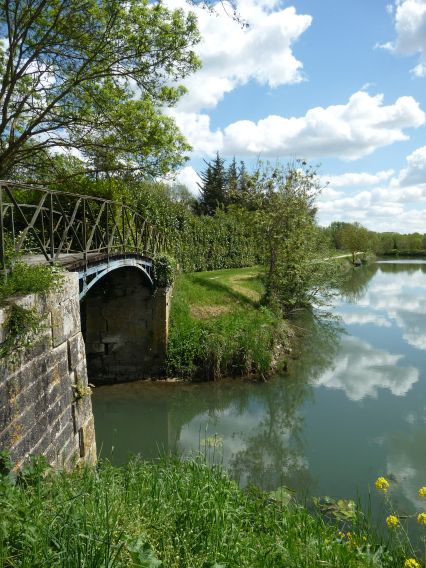 Passerelle devant la maison
