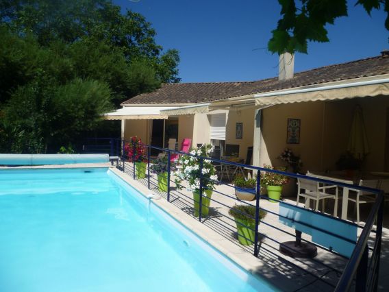 Piscine chauffée du 15/05 selon météo au 15/09