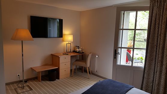 Auberge de la Rivière Chambre grand lit supérieur