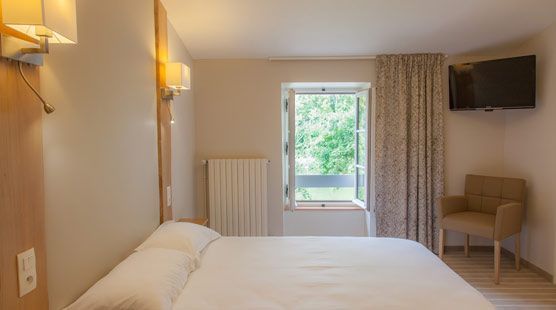 Auberge de la Rivière Chambre grand lit