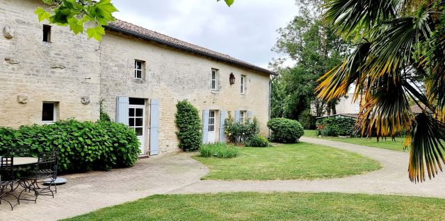 Façade.jpg