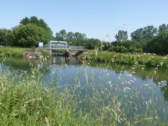 Gîte 765   Les écluses de la Sotterie à 200 mètres du gîte