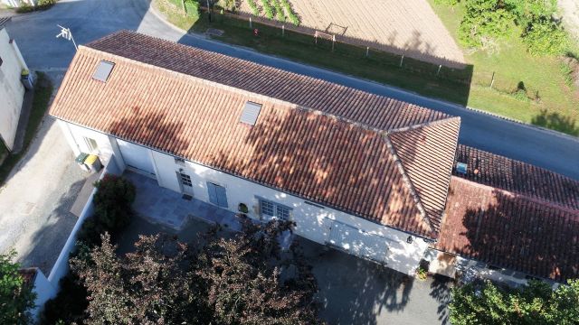 Bâtiment vu de drone