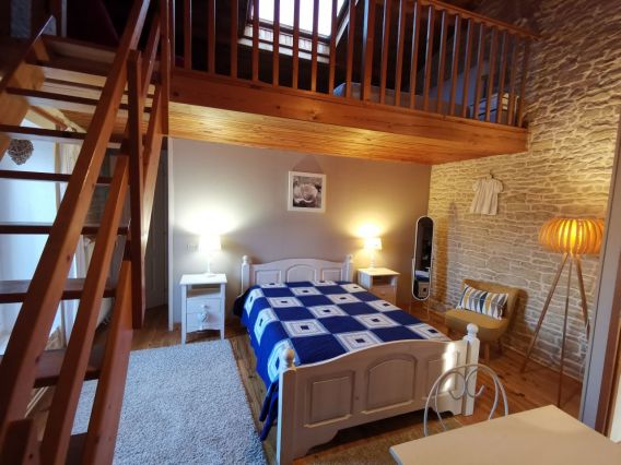 Chambre avec lit de 140