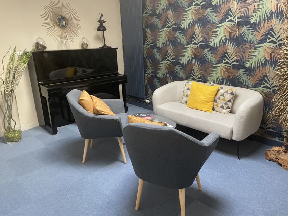 Petit Salon