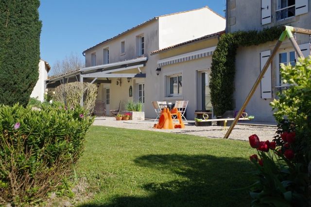 #maraispoitevin#chambresdhotes#leslavandieres#parc#jardin#détente#conche