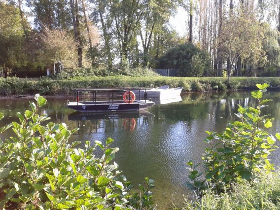 Le bateau à chaîne - Magné.jpg