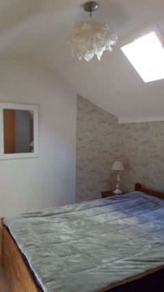 Chambre 1 er étage : lit 2 personnes