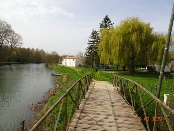 Passerelle devant la maison