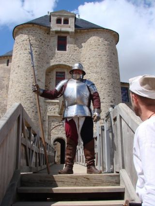 Château Saint Mesmin, le château" fort" en animations médiévales